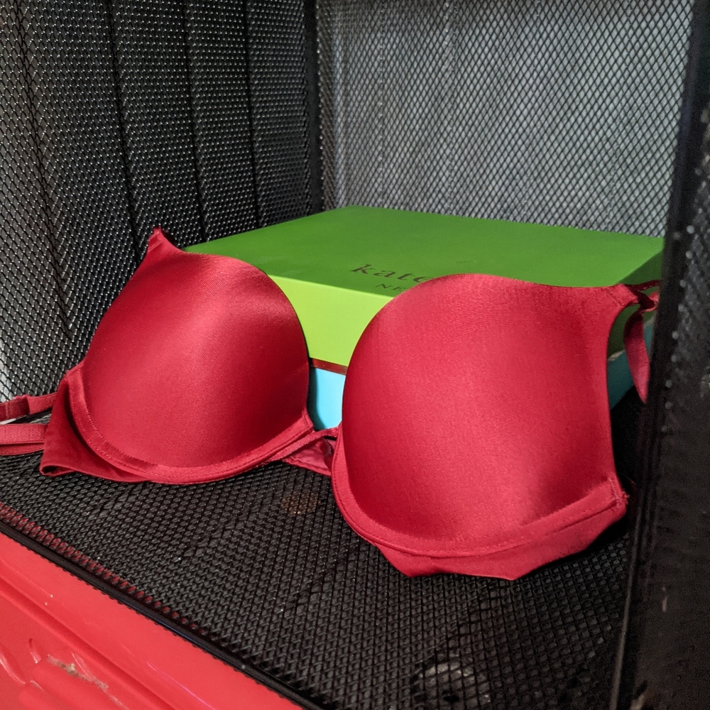 Red Victoria's Secret Bombshell Bra 34A